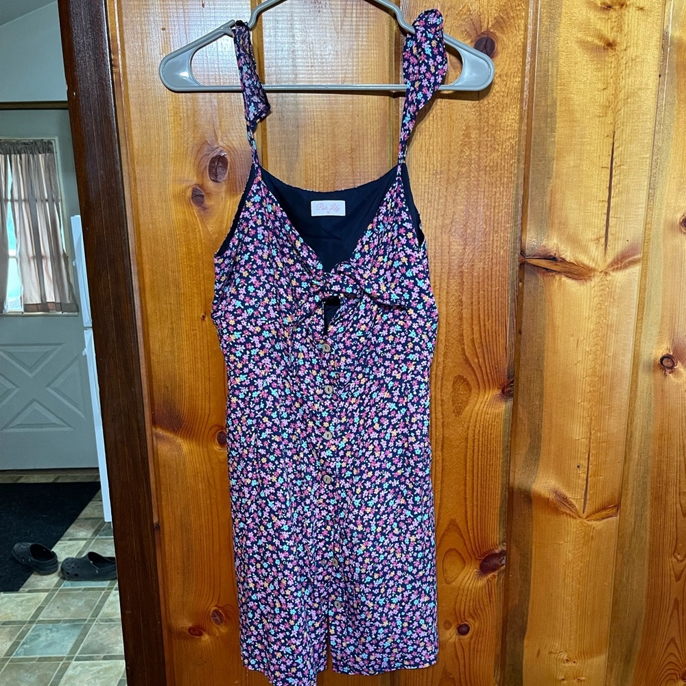 Cute And Never Warn - image 1